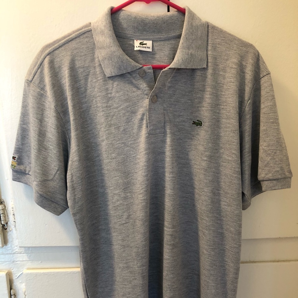 Men’s gray polo shirt